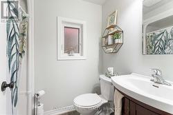 main floor 3 pce bath -