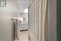 2nd floor 4 pce bathroom -