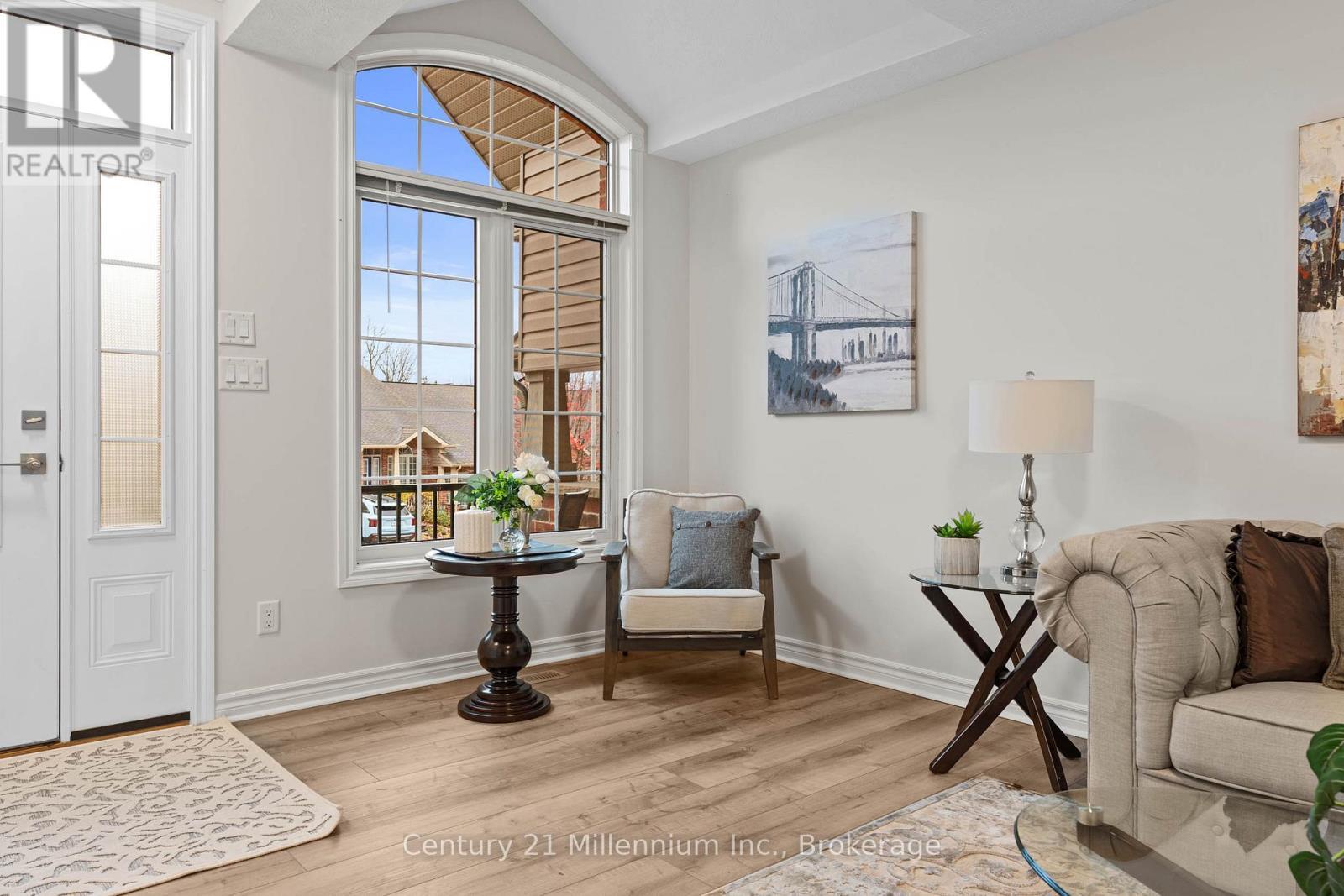 552 9Th Street 'A' Street E, Owen Sound, ON - Indoor