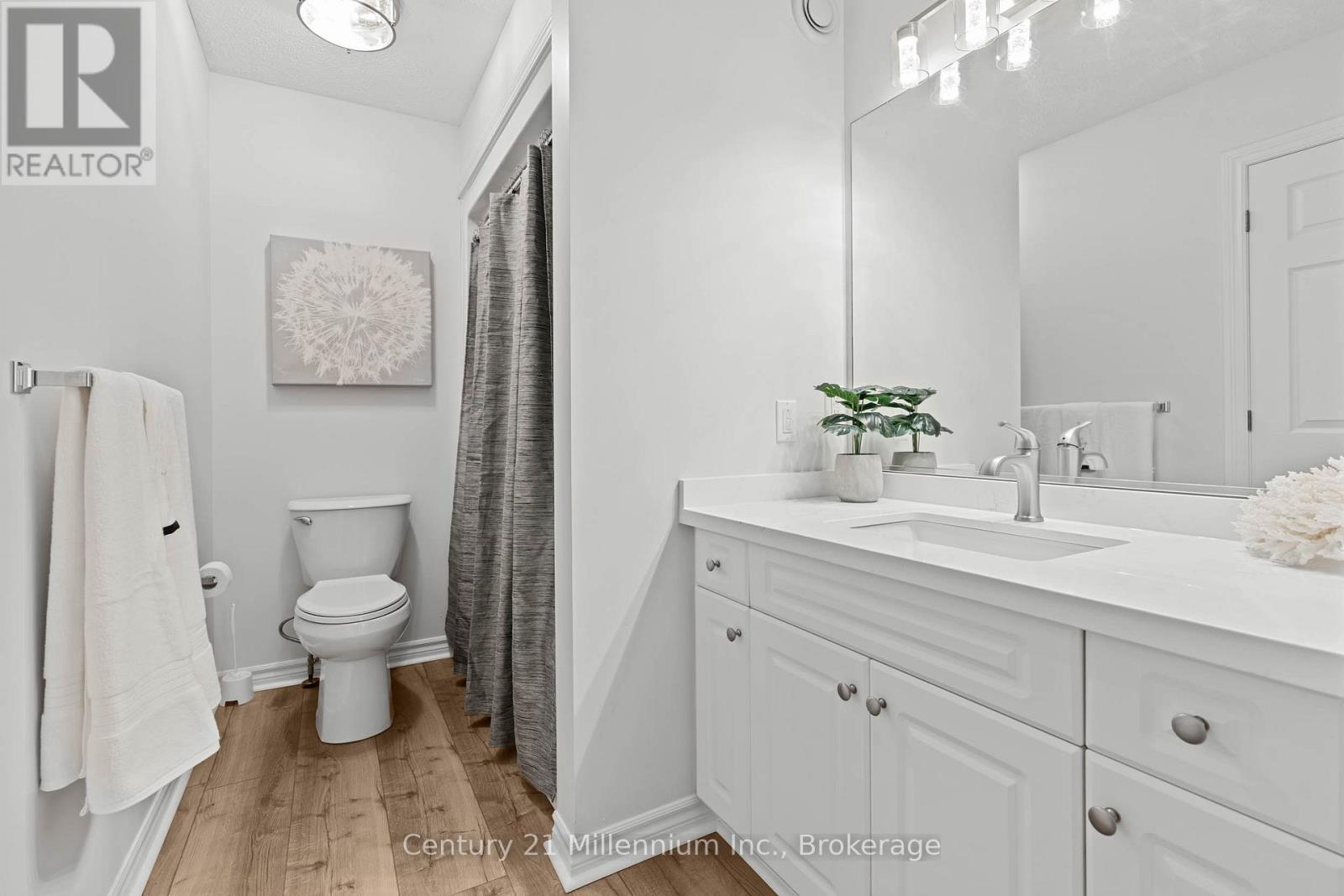 552 9Th Street 'A' Street E, Owen Sound, ON - Indoor Photo Showing Bathroom