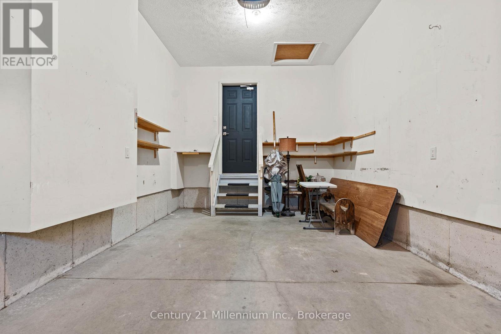 552 9Th Street 'A' Street E, Owen Sound, ON - Indoor Photo Showing Other Room