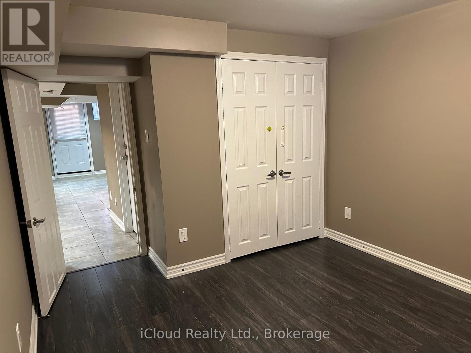 Lower - 5215 Micmac Crescent, Mississauga, ON - Indoor Photo Showing Other Room