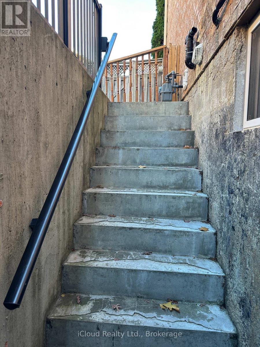 Lower - 5215 Micmac Crescent, Mississauga, ON - Indoor Photo Showing Other Room