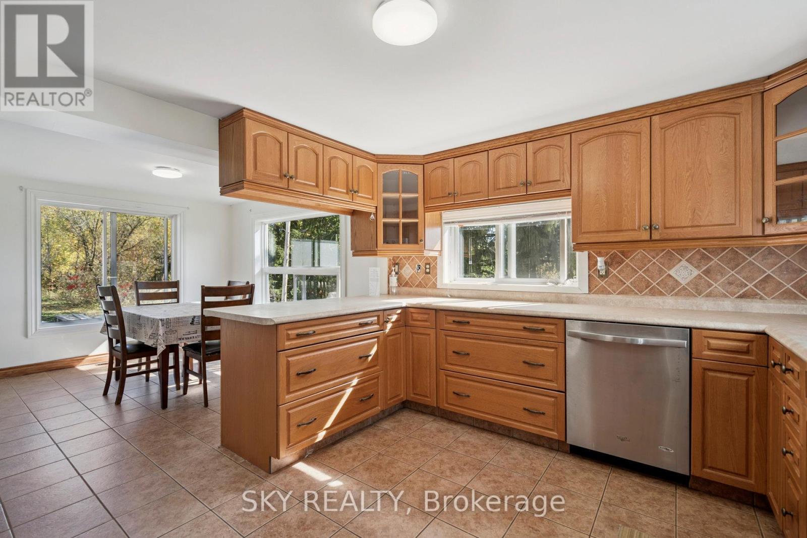 12478 5Th (Fifth) Line, Halton Hills, ON - Indoor Photo Showing Kitchen
