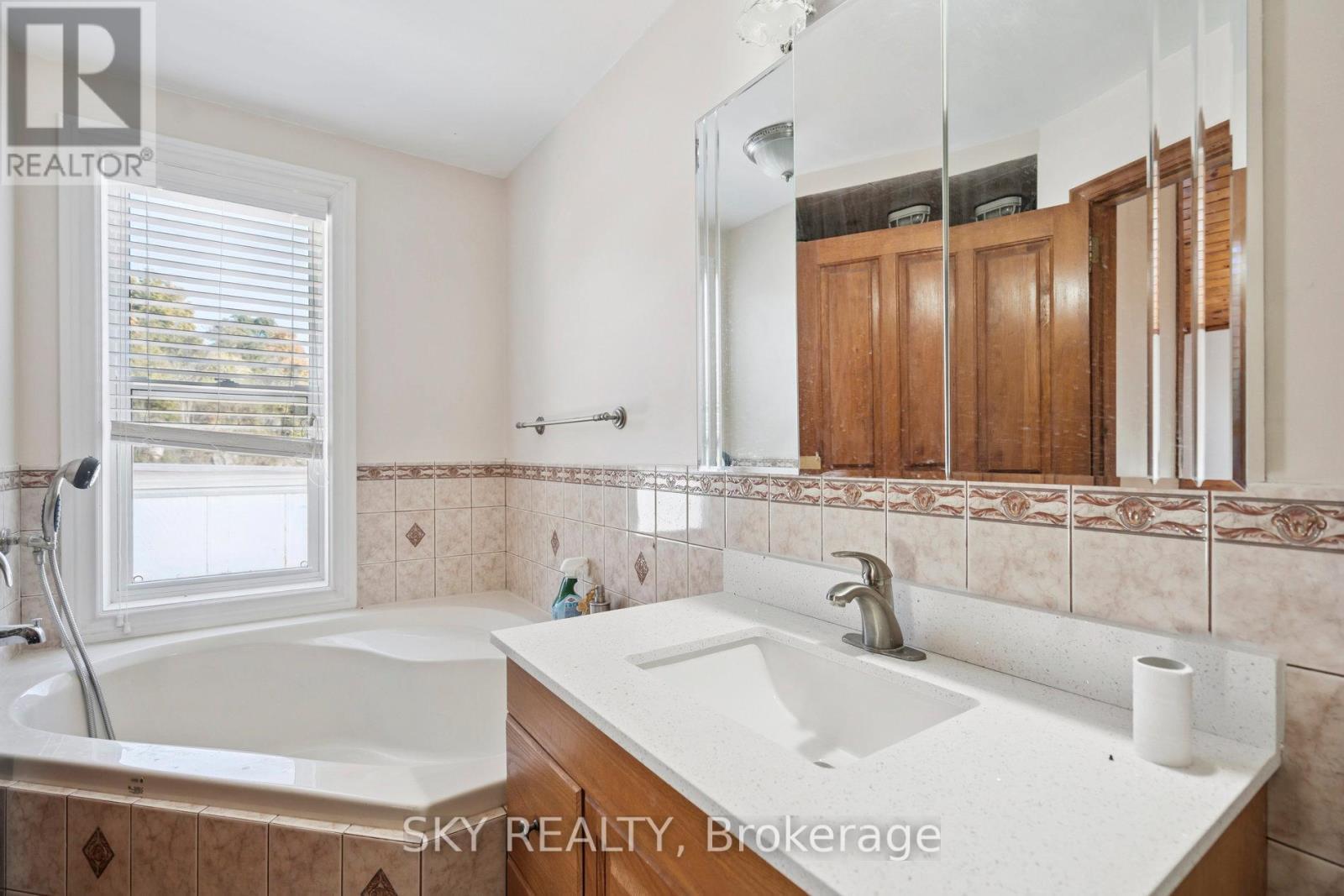 12478 5Th (Fifth) Line, Halton Hills, ON - Indoor Photo Showing Bathroom
