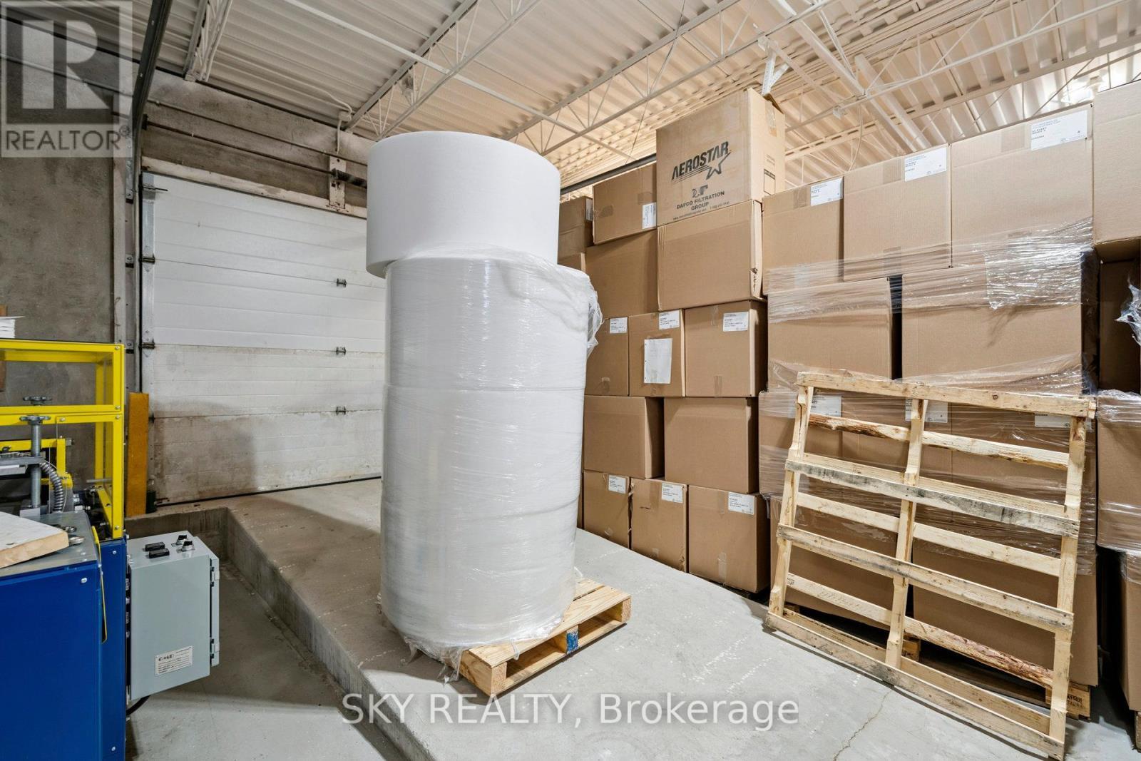12478 5Th (Fifth) Line, Halton Hills, ON - Indoor Photo Showing Garage