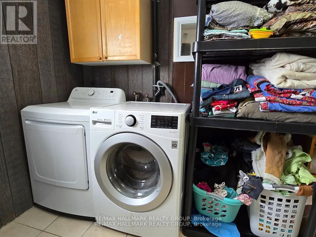 7122 Bank Street, Ottawa, ON