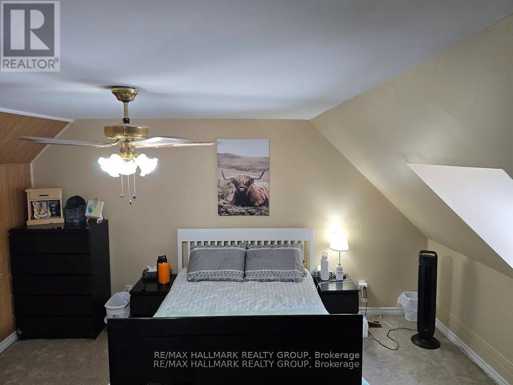 7122 Bank Street, Ottawa, ON