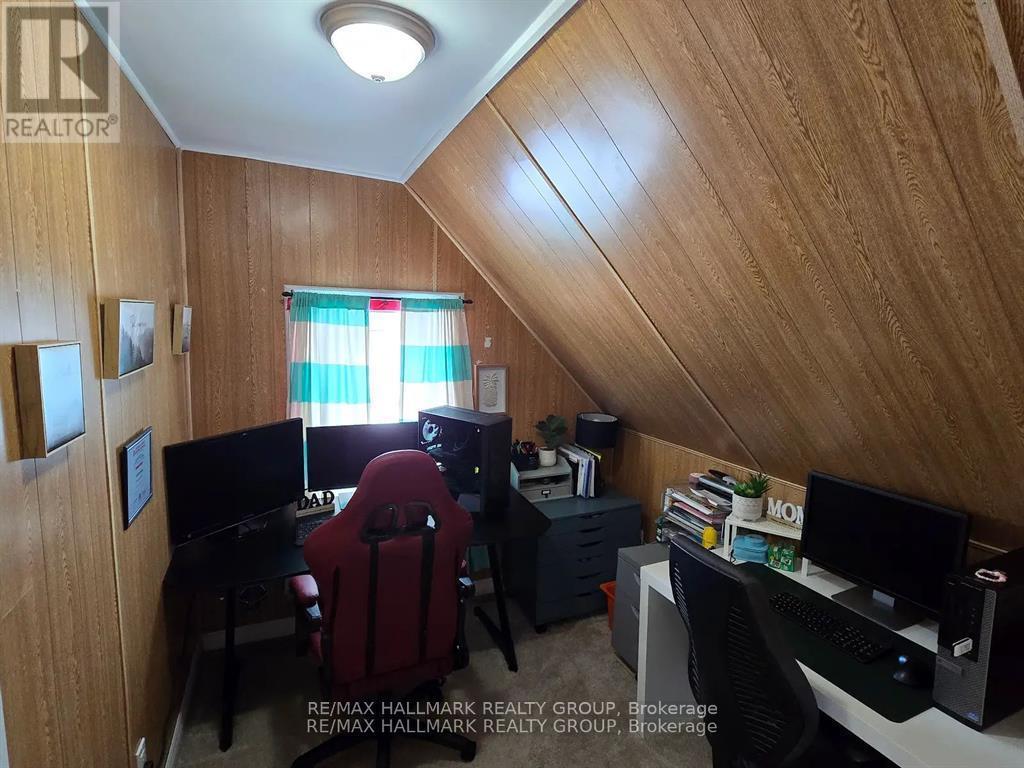 7122 Bank Street, Ottawa, ON