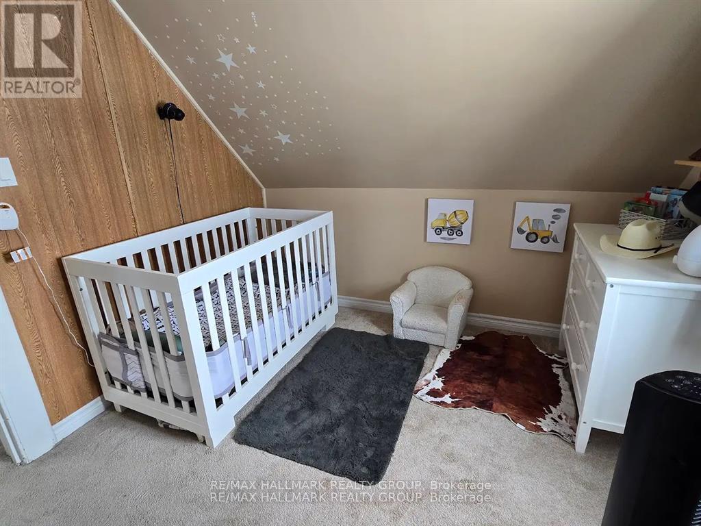 7122 Bank Street, Ottawa, ON