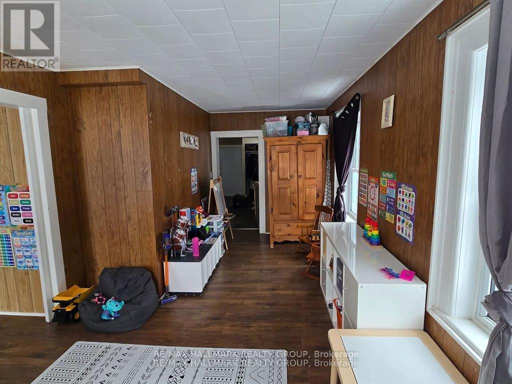 7122 Bank Street, Ottawa, ON