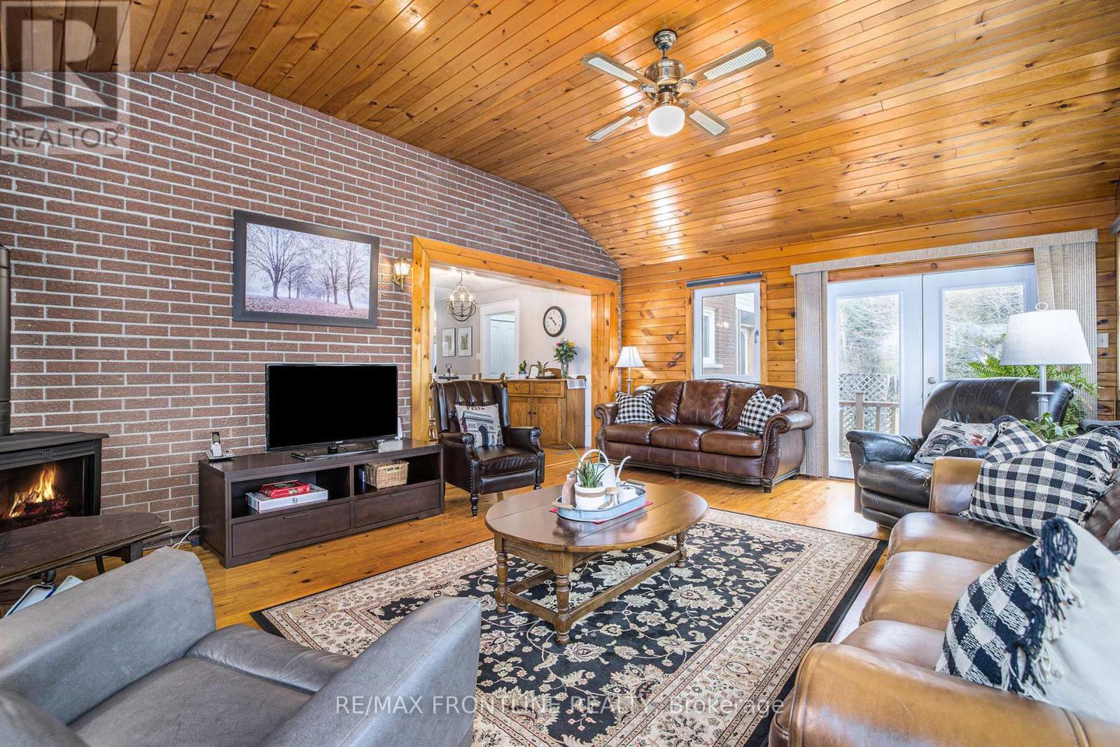 299 Mcguire Road, Montague, ON - Indoor Photo Showing Living Room With Fireplace