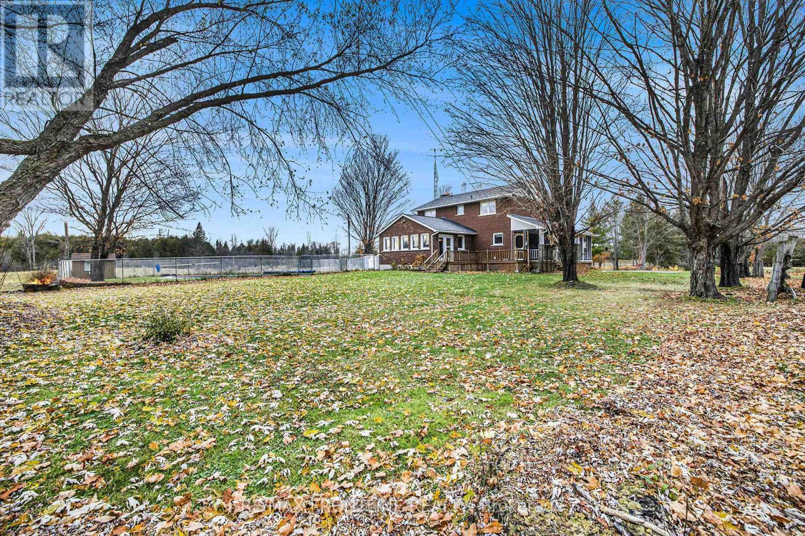 299 Mcguire Road, Montague, ON - Outdoor