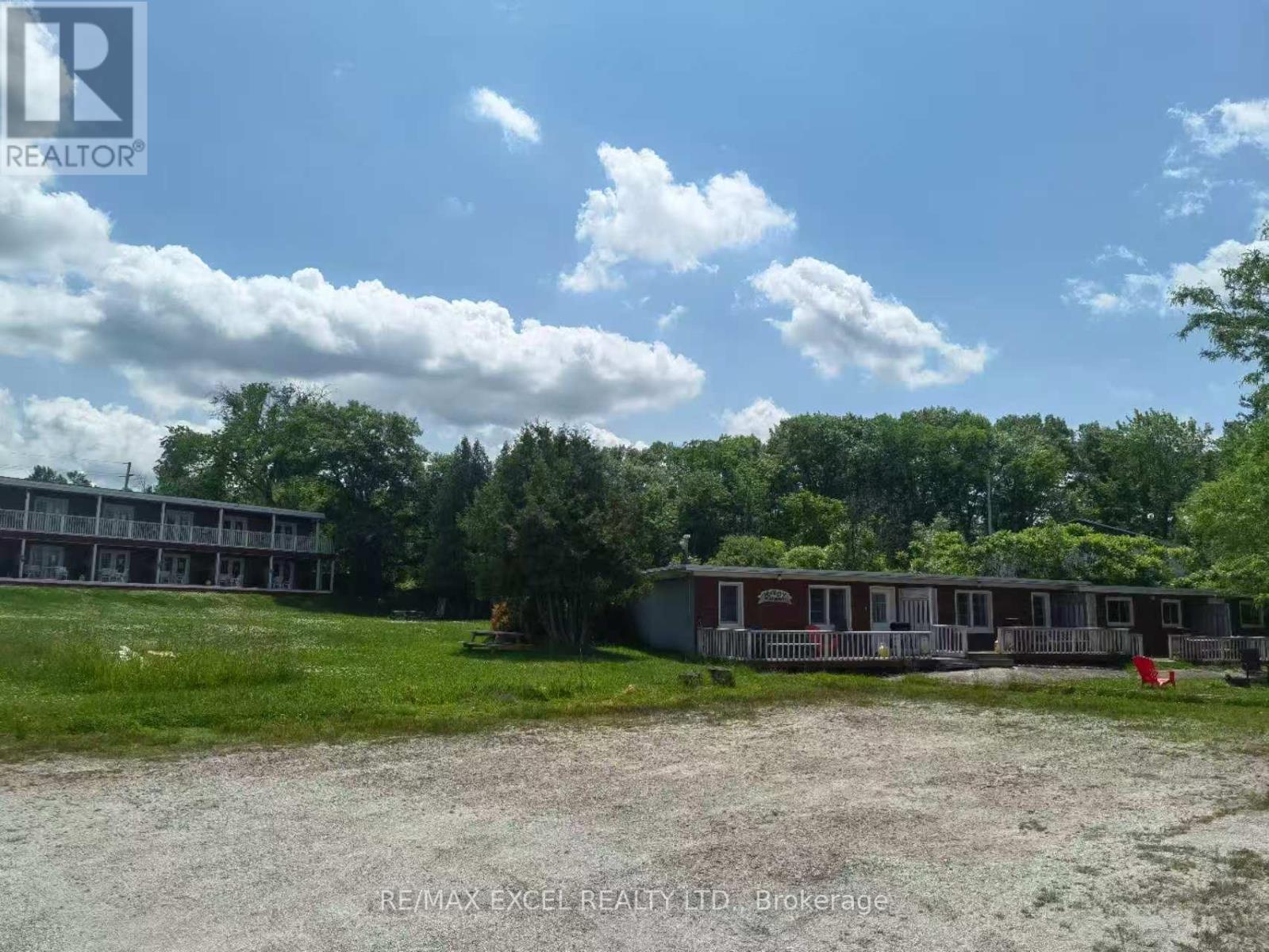 100 Alcove Drive, Tay, ON