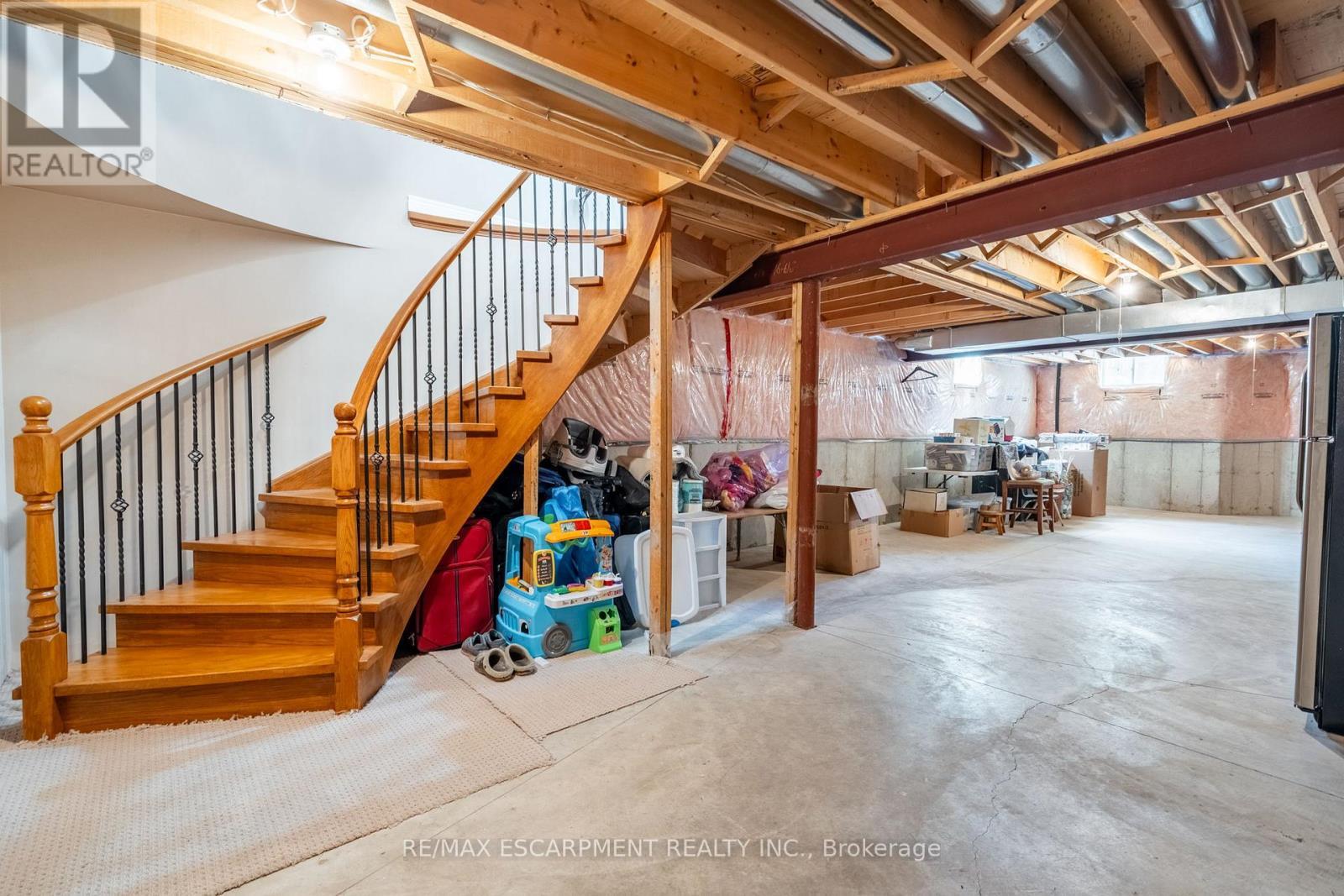 24 Edgecroft Crescent, Hamilton, ON - Indoor Photo Showing Basement