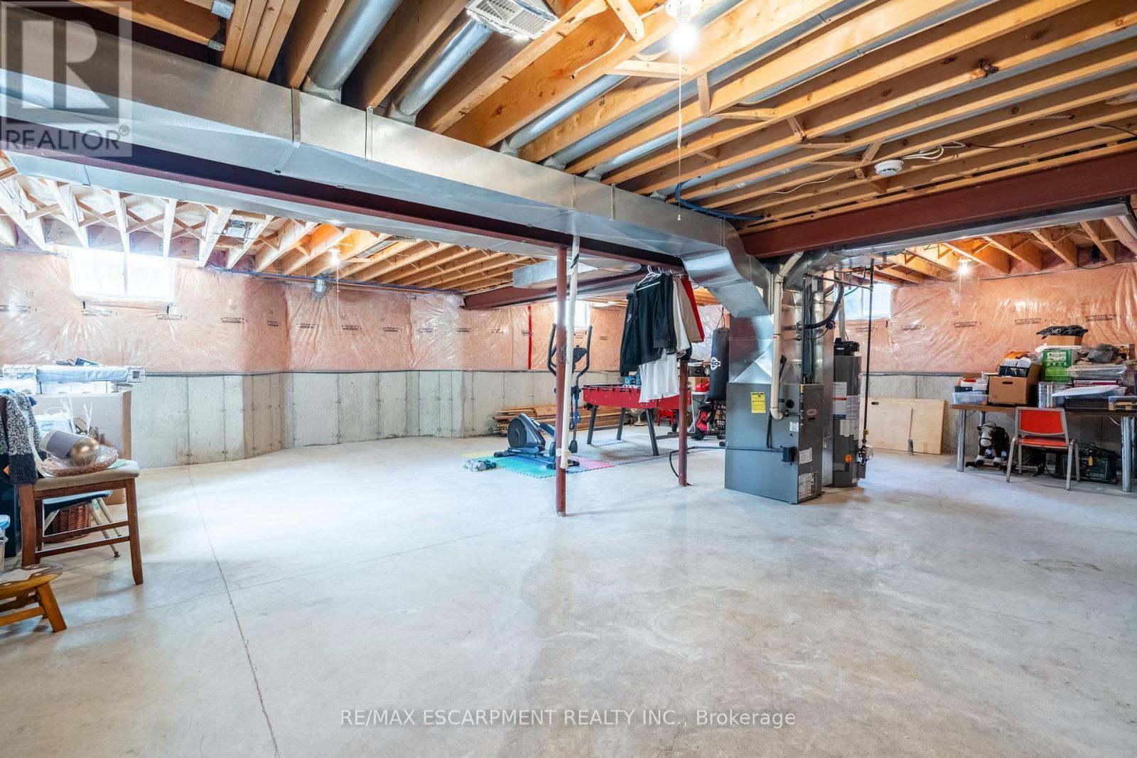 24 Edgecroft Crescent, Hamilton, ON - Indoor Photo Showing Basement