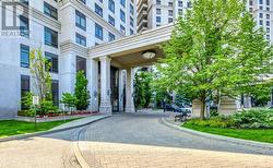 1016 - 9255 JANE STREET Vaughan, ON L6A 0K1