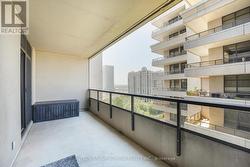 Super Size Balcony -