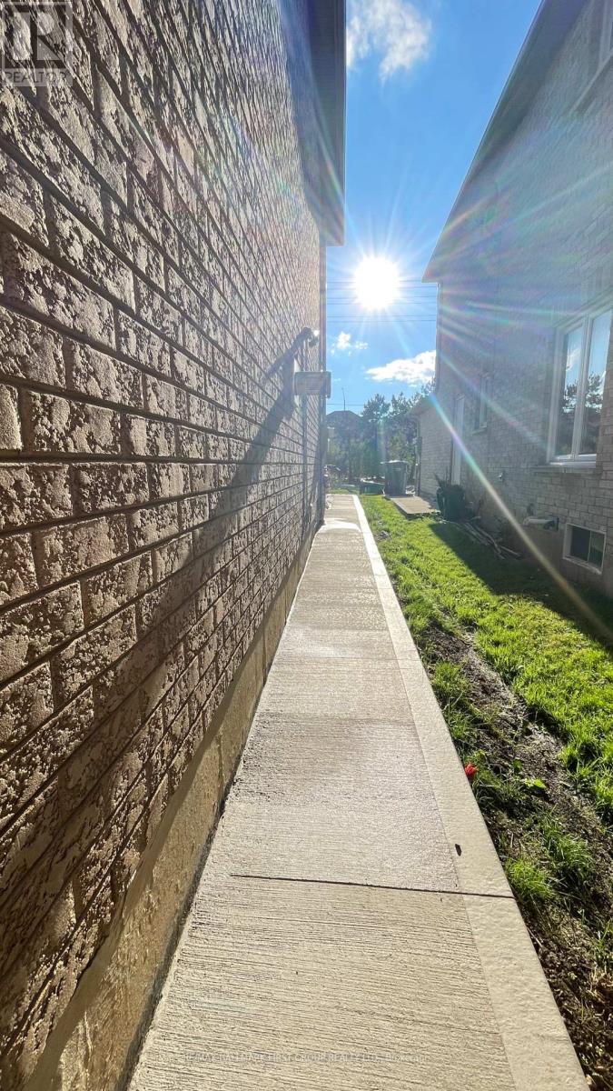 61 Lent Crescent, Brampton, ON - Outdoor