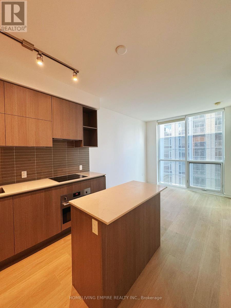 1703 - 1 Yorkville Avenue, Toronto, ON - Indoor Photo Showing Kitchen