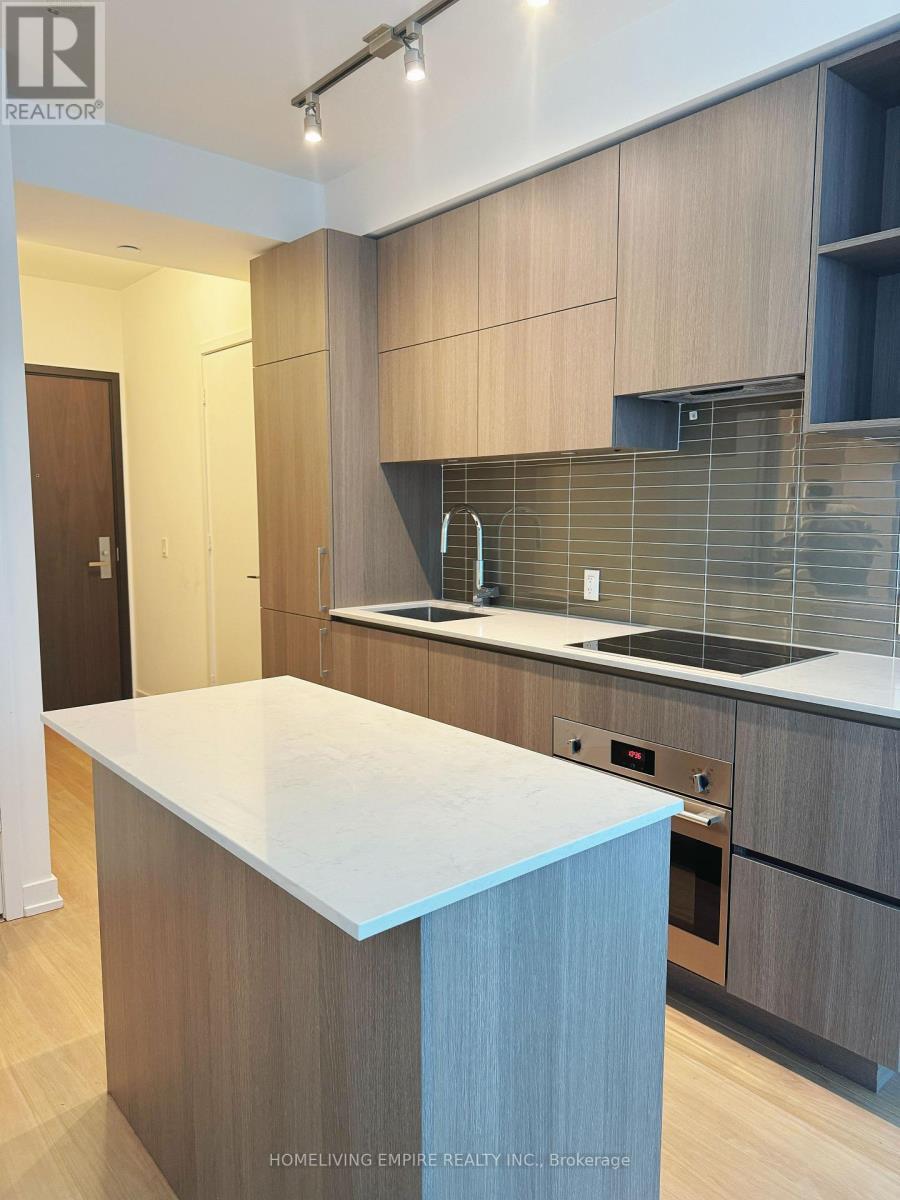 1703 - 1 Yorkville Avenue, Toronto, ON - Indoor Photo Showing Kitchen With Upgraded Kitchen