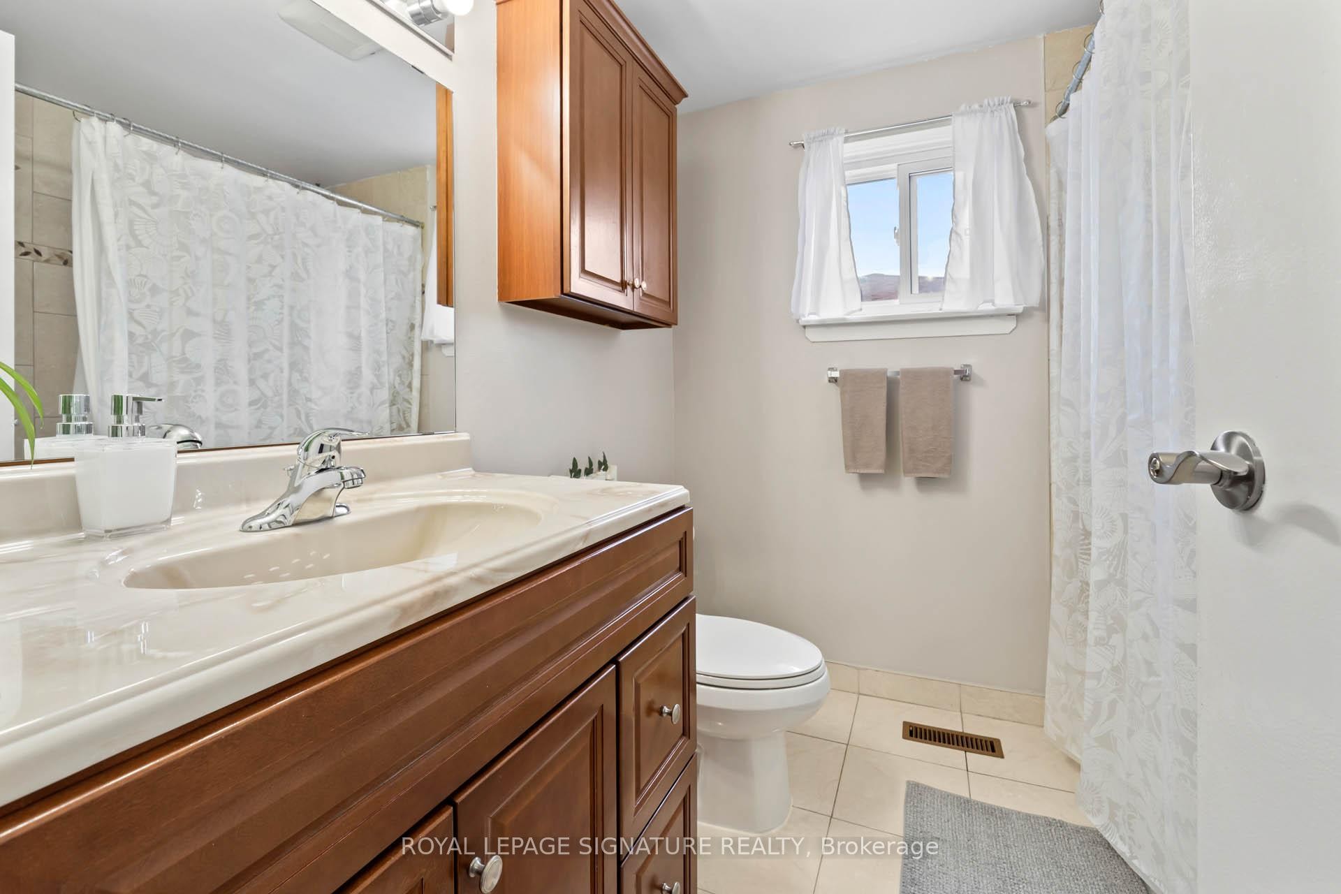 85 Bradstone Square, Toronto, ON