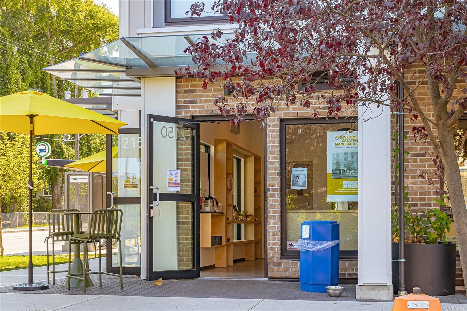 841/839 Princess Ave, Victoria, BC - Outdoor