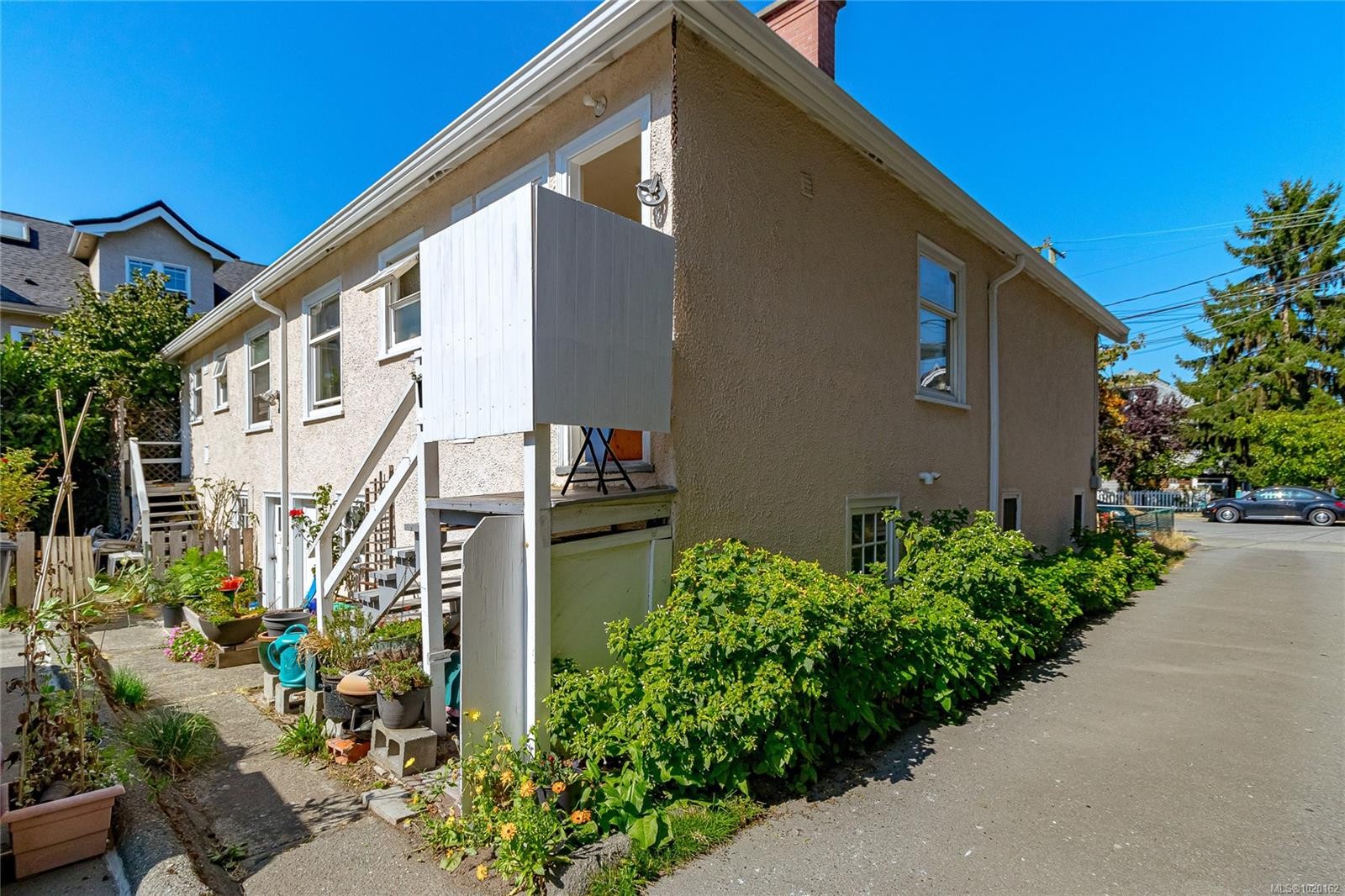 841/839 Princess Ave, Victoria, BC - Outdoor
