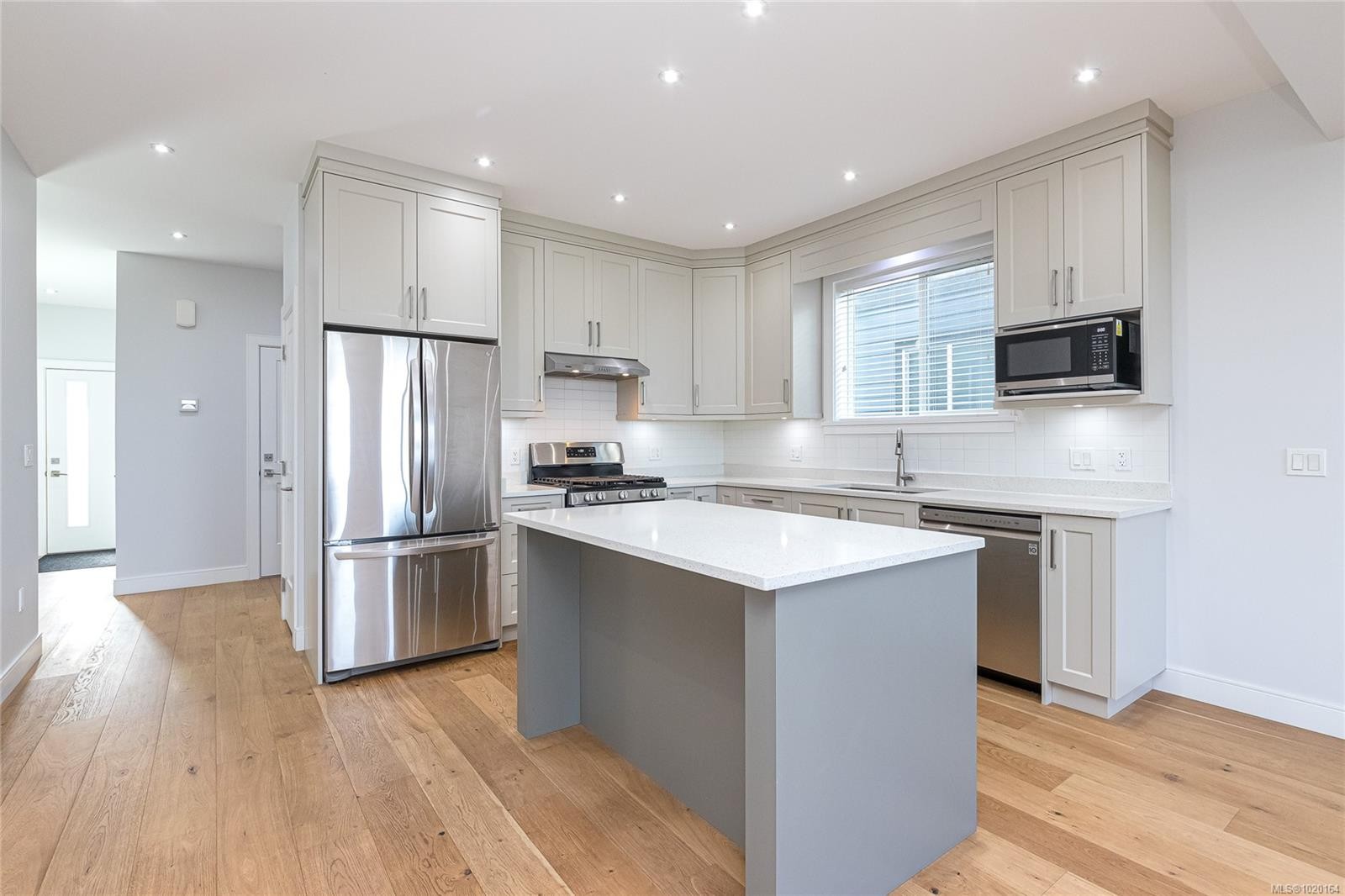 914 Peace Keeping Cres, Langford, BC