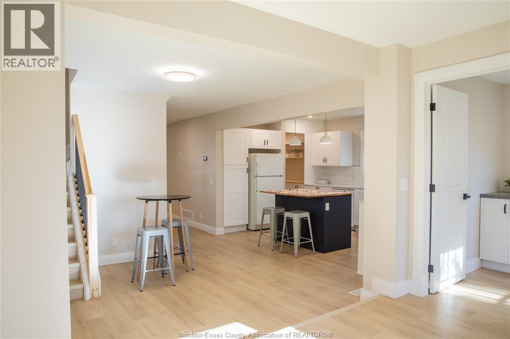 737 Charles Street, Windsor, ON - Indoor