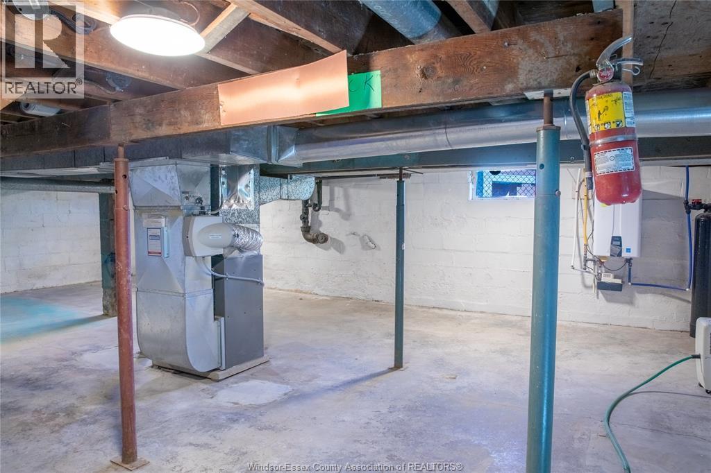 737 Charles Street, Windsor, ON - Indoor Photo Showing Basement