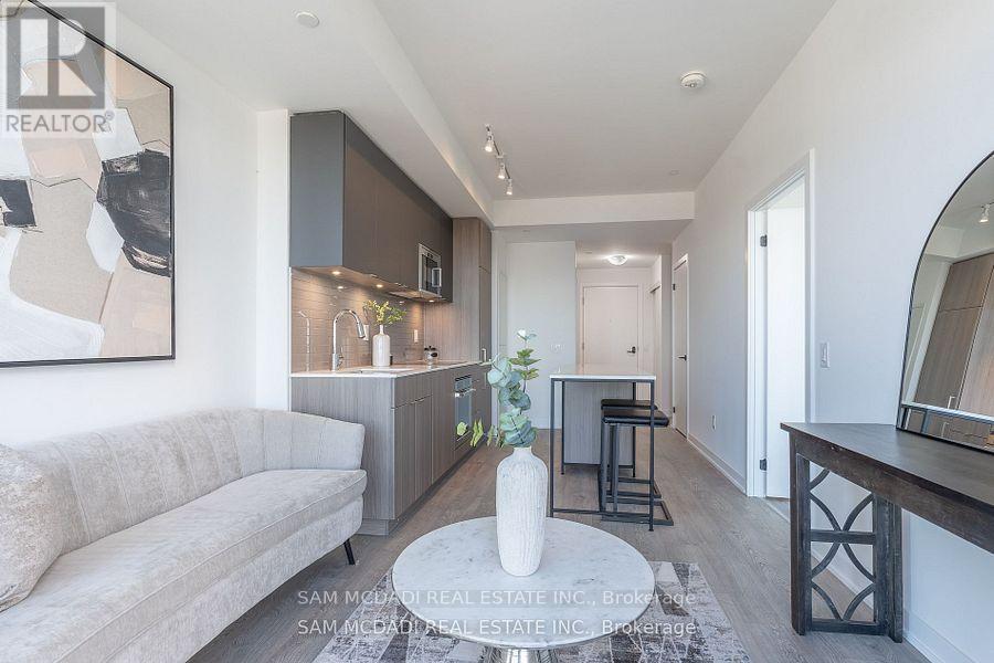 1412 - 220 Missinnihe Way, Mississauga, ON