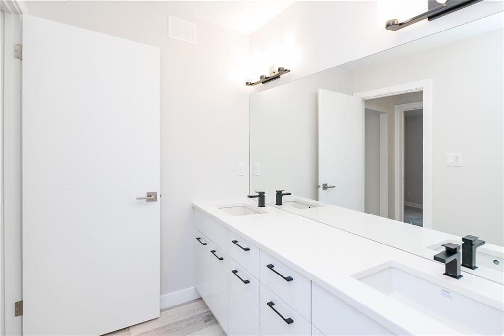 33 Crocus Lane, West St Paul, MB - Indoor Photo Showing Bathroom