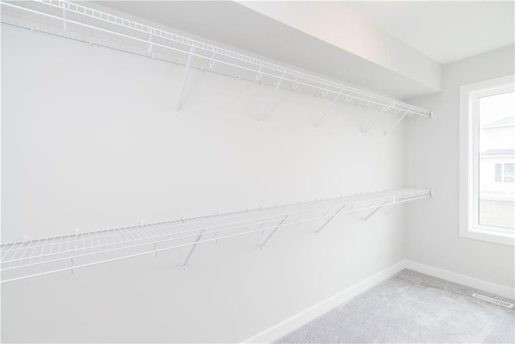 33 Crocus Lane, West St Paul, MB - Indoor With Storage