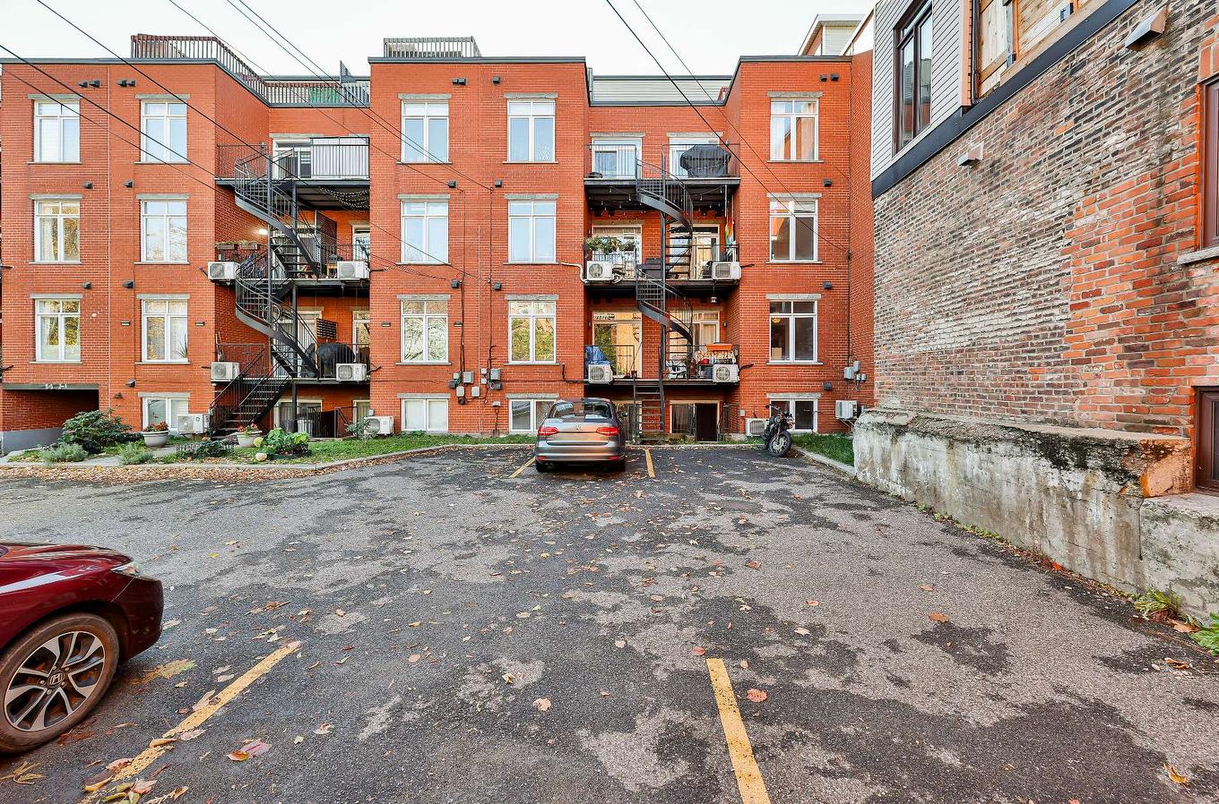 Back facade - 2-575 Rue Préfontaine, Montréal (Mercier/Hochelaga-Maisonneuve), QC - Outdoor