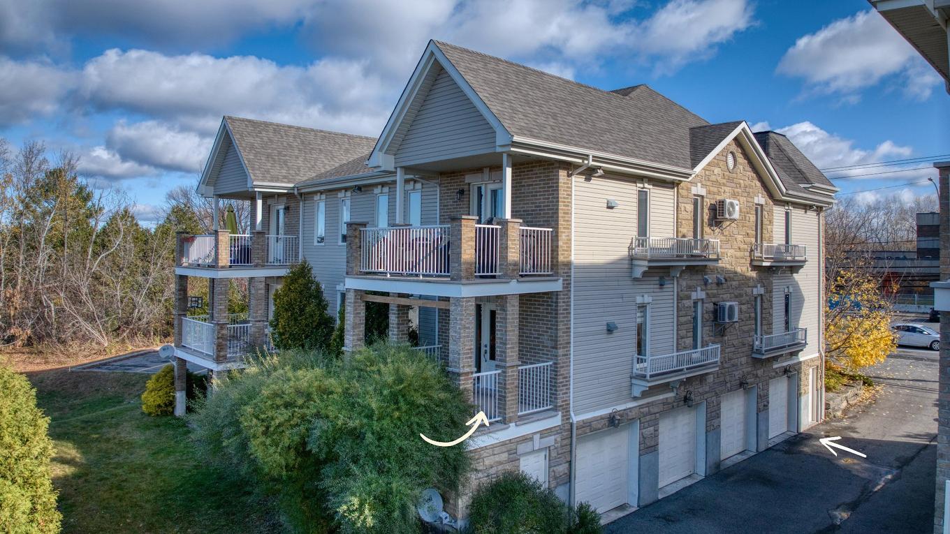 Face arrière - A-3567 Boul. Ste-Rose, Laval (Fabreville), QC - Outdoor