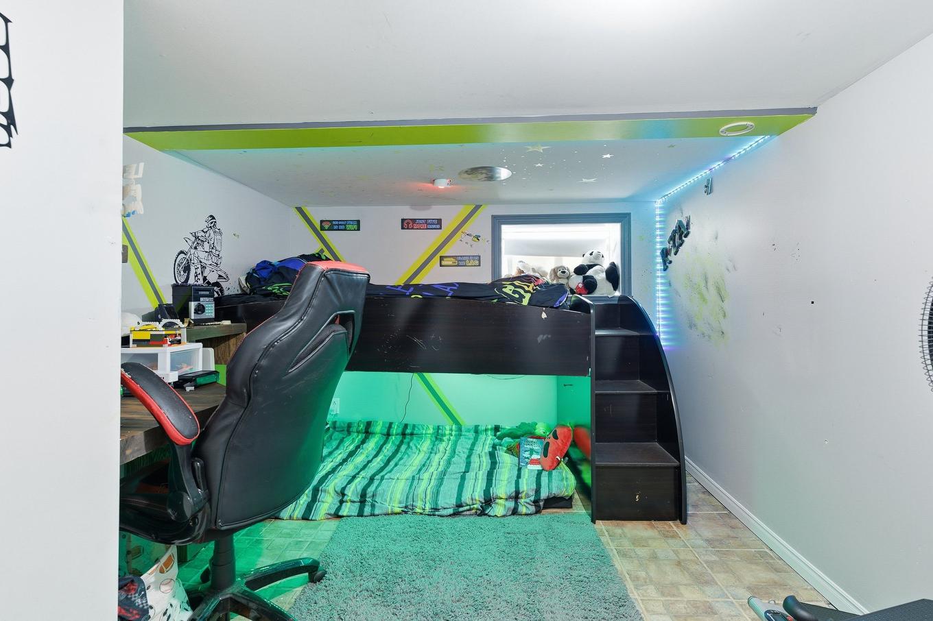 Bureau - 640 Rue Des Épinettes, Saint-Hippolyte, QC - Indoor