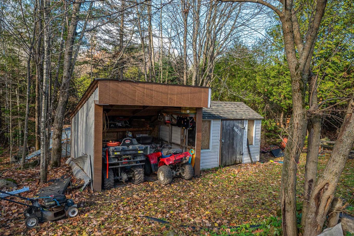 Extérieur - 640 Rue Des Épinettes, Saint-Hippolyte, QC - Outdoor