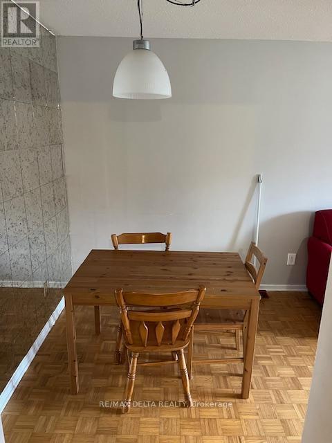 101A - 2044 Arrowsmith Drive, Ottawa, ON - Indoor Photo Showing Dining Room