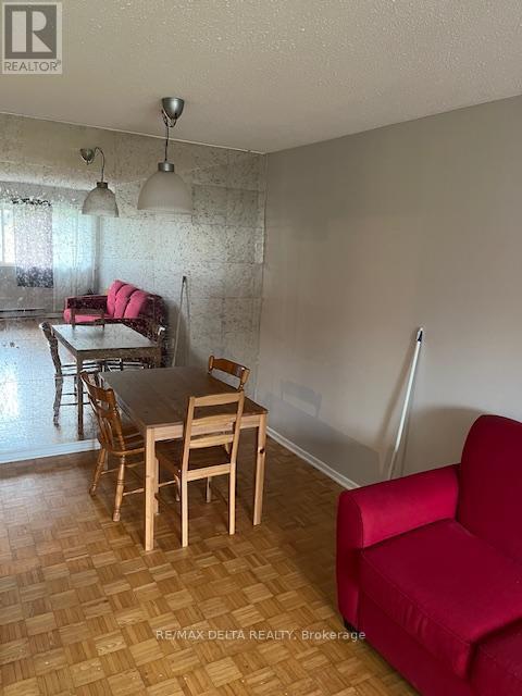 101A - 2044 Arrowsmith Drive, Ottawa, ON - Indoor