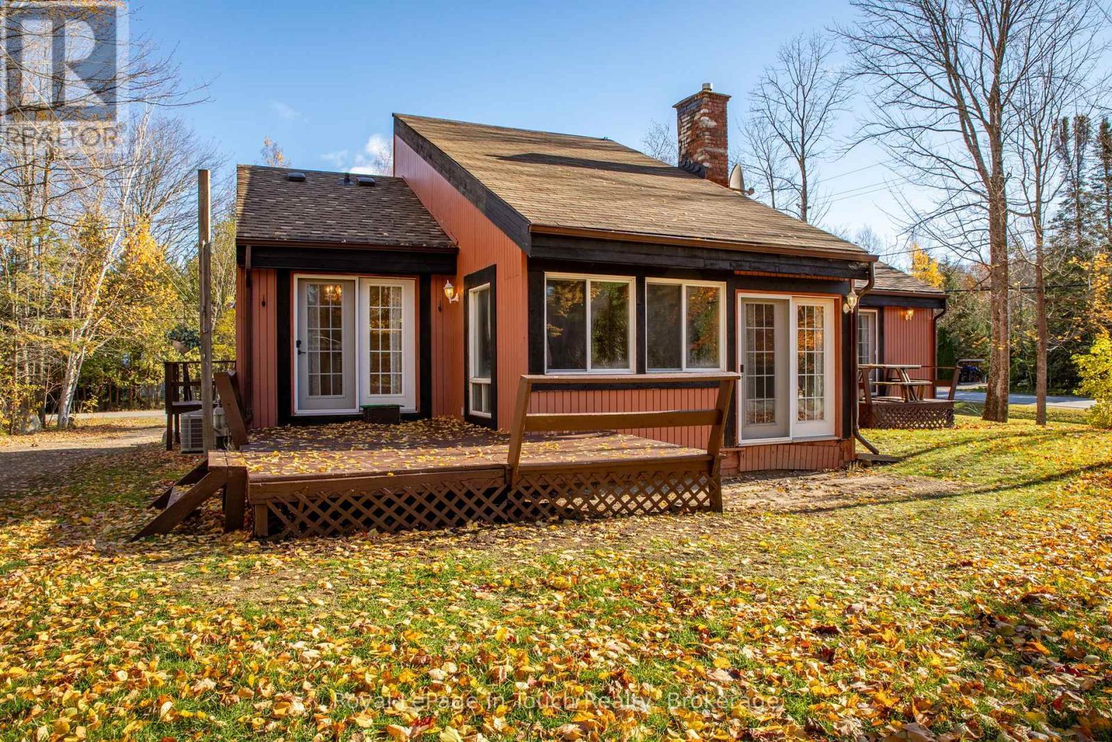 Rear Deck - 2 Coppercliff Crescent, Tiny, ON - Outdoor