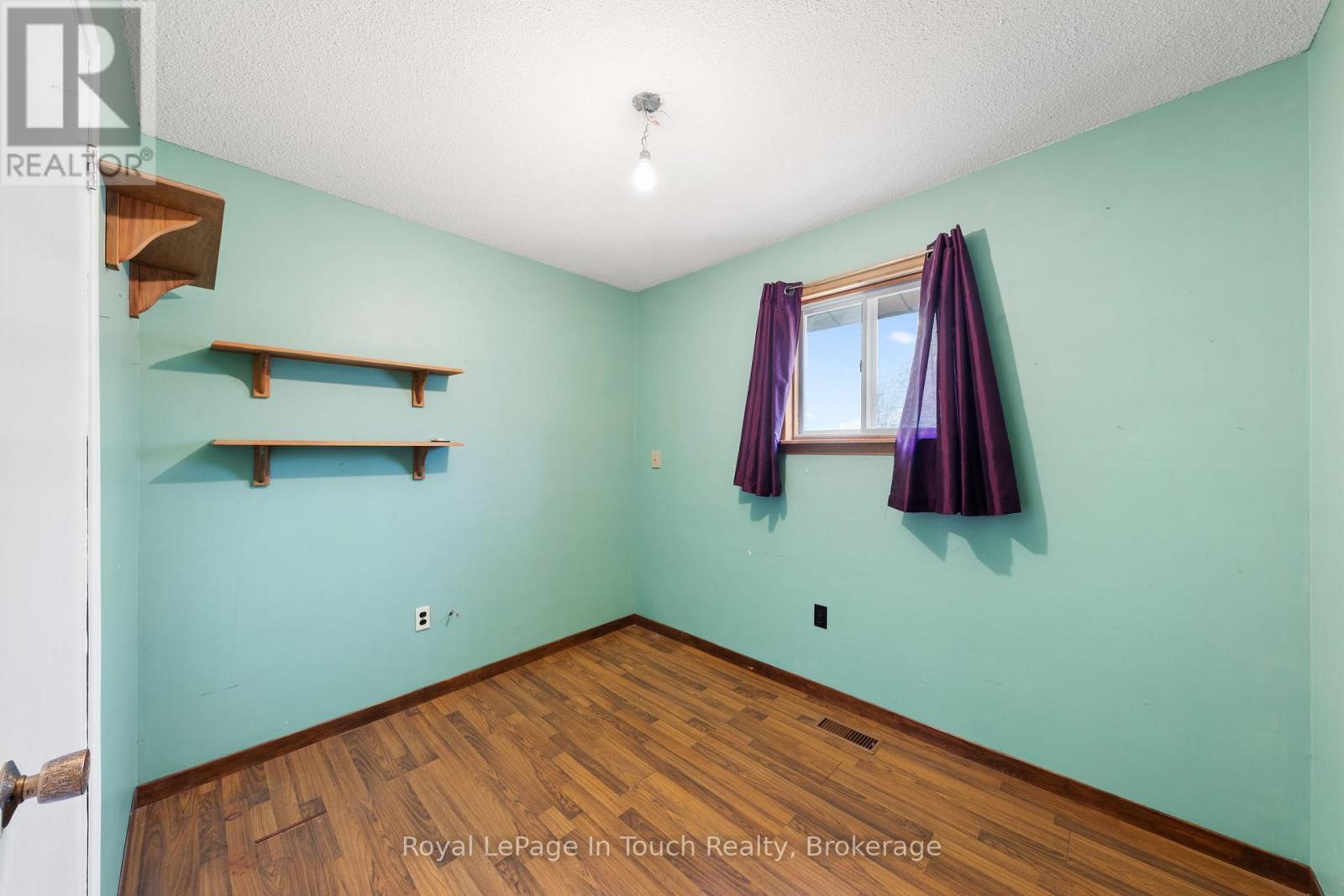 Bedroom #3 - 2 Coppercliff Crescent, Tiny, ON - Indoor Photo Showing Other Room