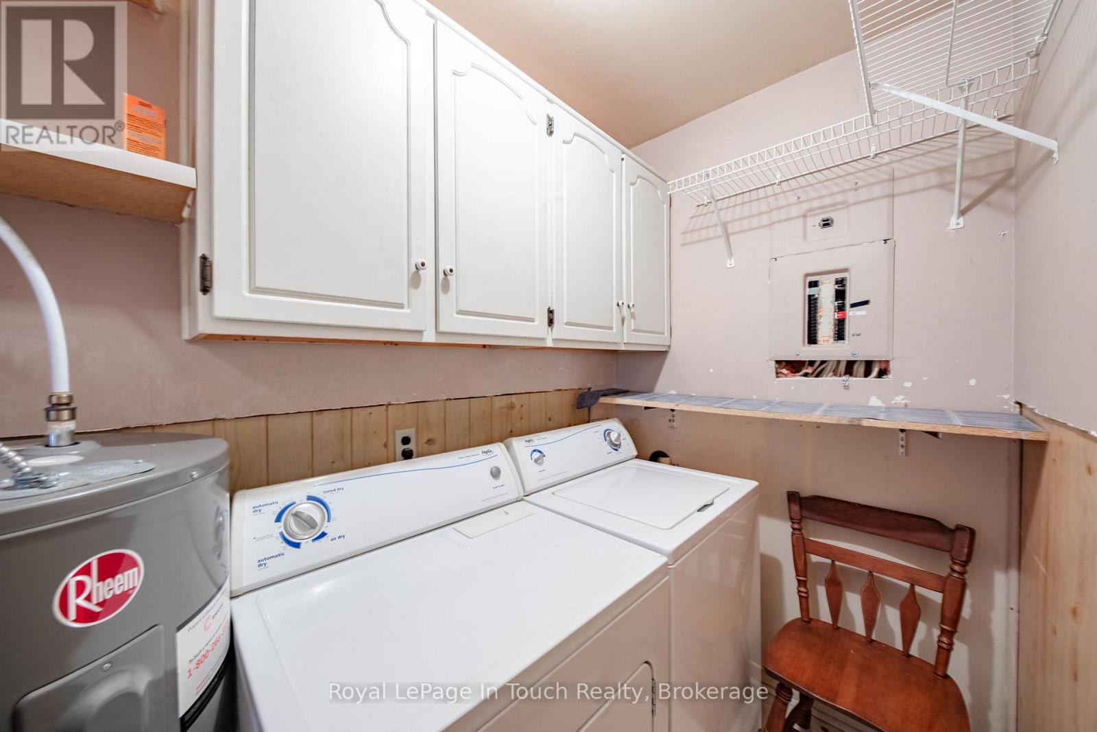 Main Floor Laundry - 2 Coppercliff Crescent, Tiny, ON - Indoor Photo Showing Laundry Room