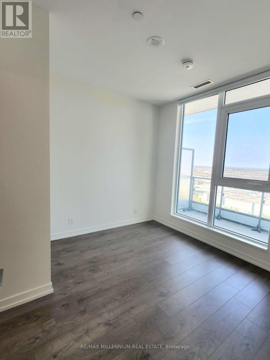 3503 - 950 Portage Parkway, Vaughan, ON - Indoor Photo Showing Other Room
