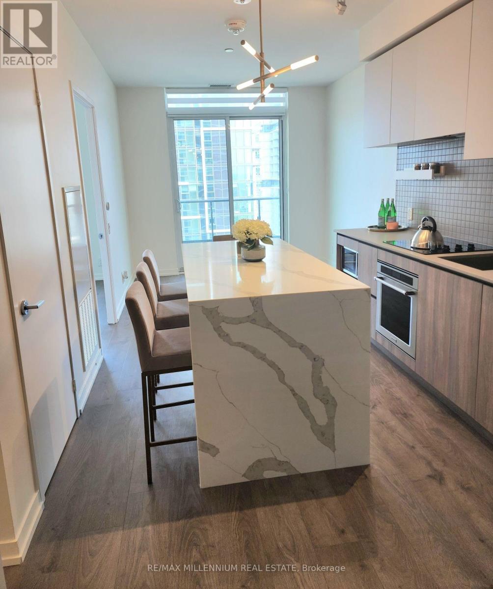 3503 - 950 Portage Parkway, Vaughan, ON - Indoor Photo Showing Kitchen With Double Sink