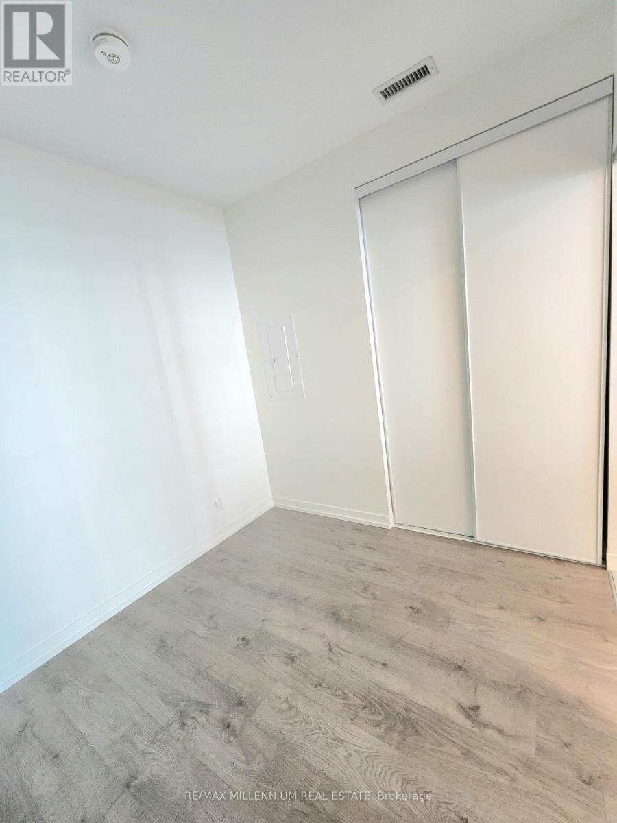 3503 - 950 Portage Parkway, Vaughan, ON - Indoor Photo Showing Other Room