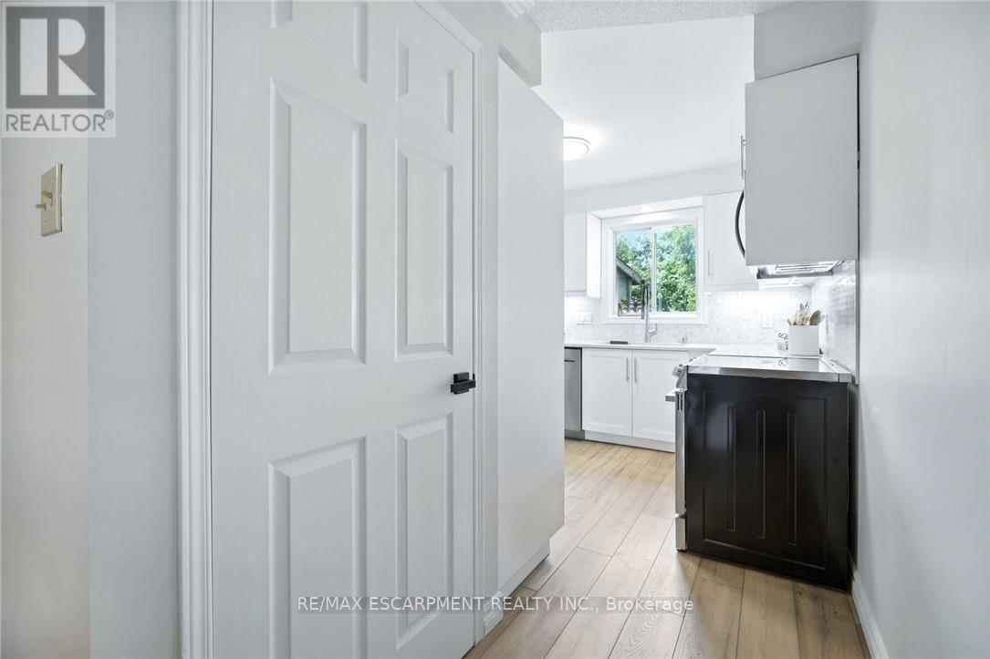 38 Locke Street S, Hamilton, ON - Indoor