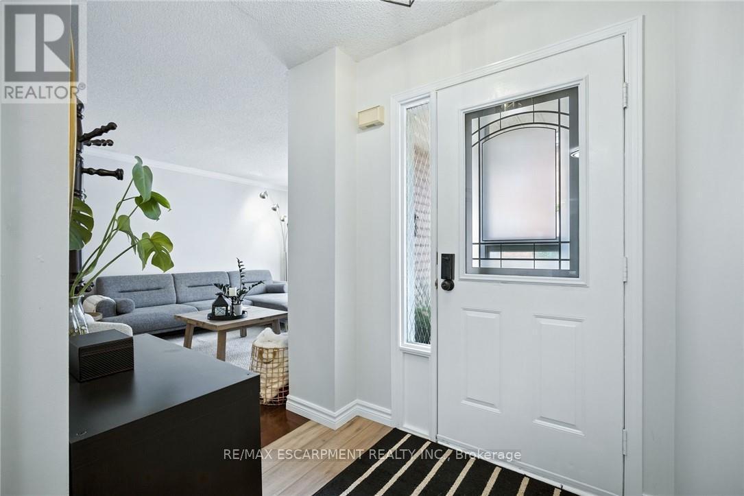 38 Locke Street S, Hamilton, ON - Indoor Photo Showing Other Room