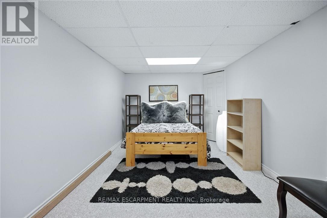 38 Locke Street S, Hamilton, ON - Indoor Photo Showing Bedroom