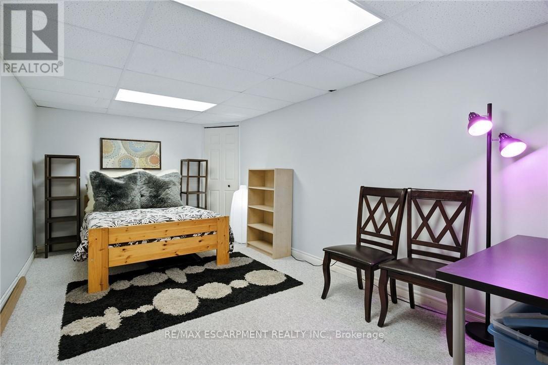 38 Locke Street S, Hamilton, ON - Indoor Photo Showing Bedroom